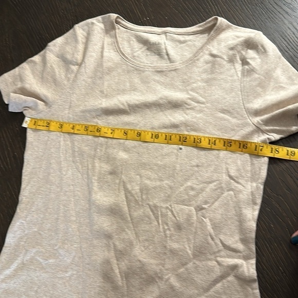 Talbots Fitted Tee Size Medium Tan - Picture 6 of 10
